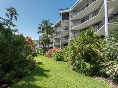 Florida Keys Vacation Condo Sleeps Six Guests.