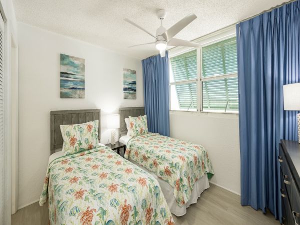 Two Bedroom Vacation Condo on Key West - Pool & Tennis