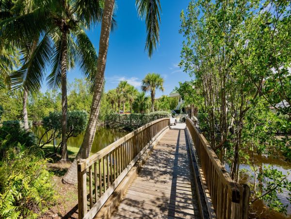 Two Bedroom Vacation Condo on Key West - Pool & Tennis