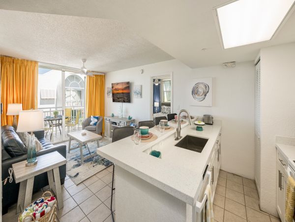 Two Bedroom Vacation Condo on Key West - Pool & Tennis