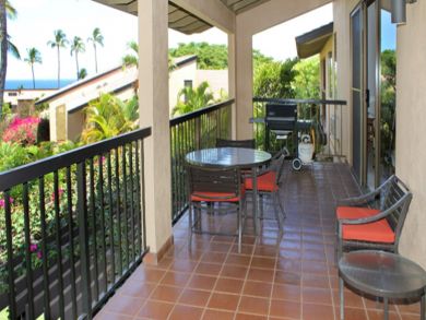 Furnished balcony with gas grill