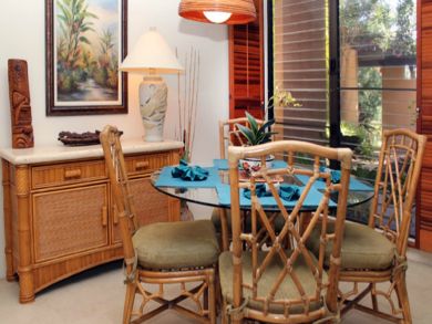 Dining area seats four