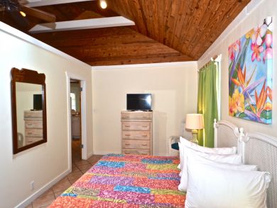 Charming Pool Home for Rent on Key West Sleeps 6 Guests