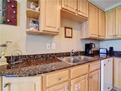 Two Bedroom Condo with Full Gulf Views on the Beach