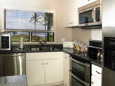 Ocean view full kitchen