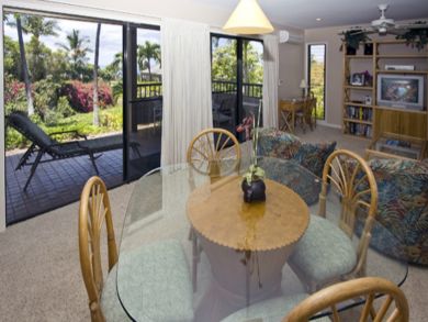 Ocean View One Bedroom Vacation Condo in Wailea Sleeps 4