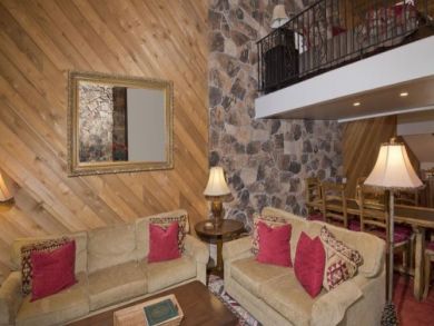 Beaver Creek Three Bedroom Luxury Accommodation/Home