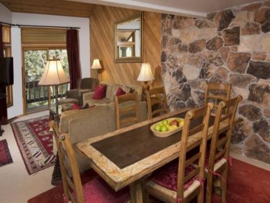 Beaver Creek Three Bedroom Luxury Accommodation/Home