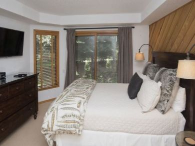 Beaver Creek Three Bedroom Luxury Accommodation/Home