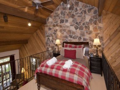 Beaver Creek Three Bedroom Luxury Accommodation/Home