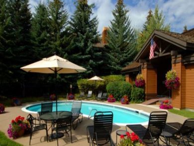 Beaver Creek Three Bedroom Luxury Accommodation/Home
