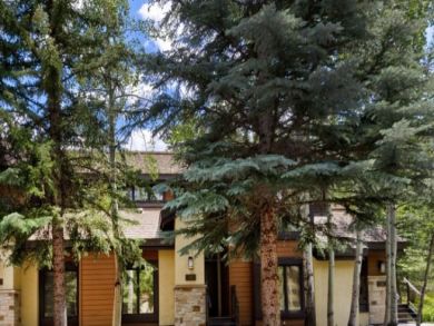 Beaver Creek Three Bedroom Luxury Accommodation/Home