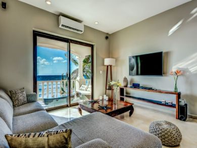 Stunning Luxury Villa Oceanfront Luxury