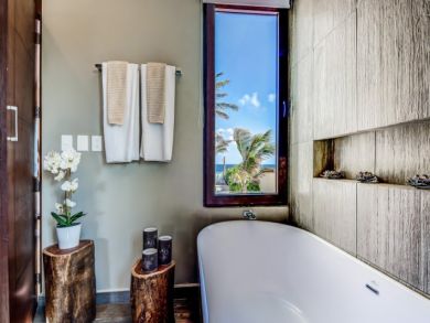 Stunning Luxury Villa Oceanfront Luxury