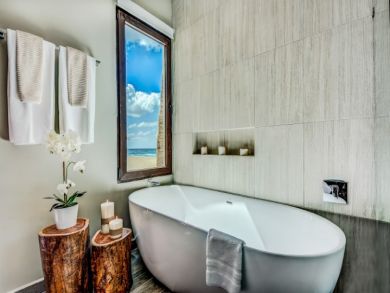 Stunning Luxury Villa Oceanfront Luxury