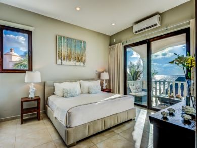 Stunning Luxury Villa Oceanfront Luxury