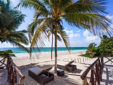 Luxury Six Bedroom Beach Villa with Private Pool Sleeps 16