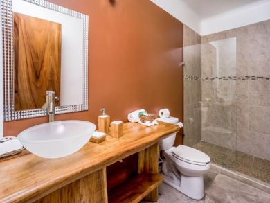 Luxury Six Bedroom Beach Villa with Private Pool Sleeps 16