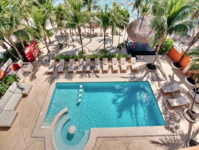 Luxury 8 Bedroom Beach Villa with Full Ocean View Sleeps 20
