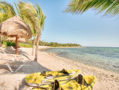 Luxury 8 Bedroom Beach Villa with Full Ocean View Sleeps 20