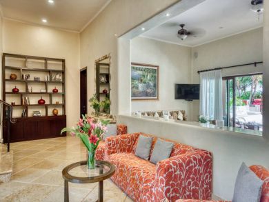 Luxury 8 Bedroom Beach Villa with Full Ocean View Sleeps 20