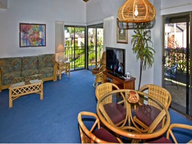Open plan living & dining area