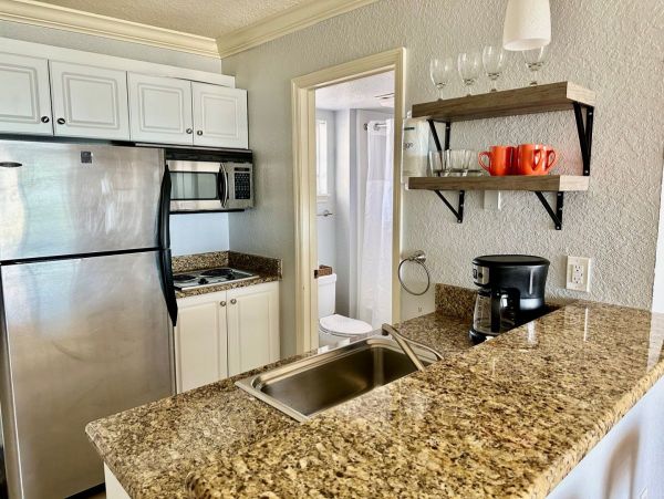 Bradenton Beach Gulf Front Studio Full Ocean View Sleeps 4