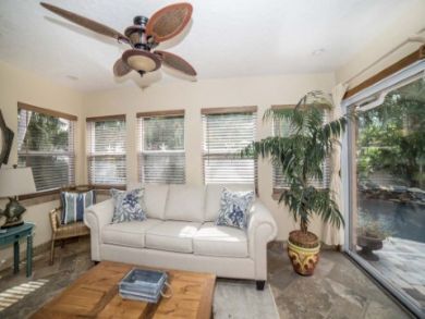 Holmes Beach Vacation Home with 2 Bedrooms Sleeps 6