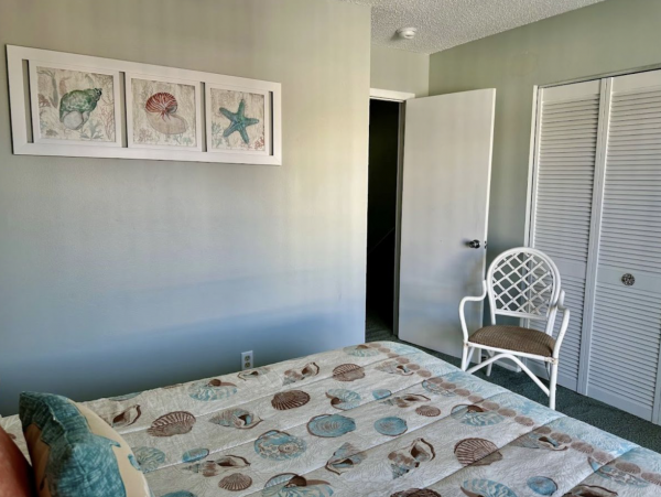 Holmes Beach Vacation Rental Anna Maria Island Condo with Pool