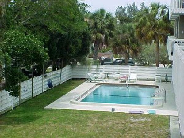 Holmes Beach Vacation Rental Anna Maria Island Condo with Pool