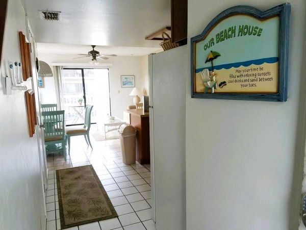Holmes Beach Vacation Rental Anna Maria Island Condo with Pool