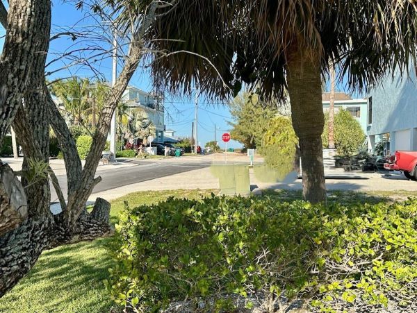 Holmes Beach Vacation Rental Anna Maria Island Condo with Pool