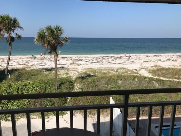Gulffront Vacation Condo in Bradenton Beach Sleeps 4