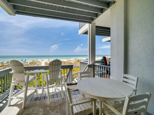 Anna Maria Island Beachfront Vacation Rental - Gulf Coast Condo with Pool
