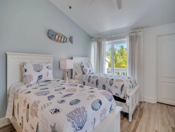 Anna Maria Island Beachfront Vacation Rental - Gulf Coast Condo with Pool