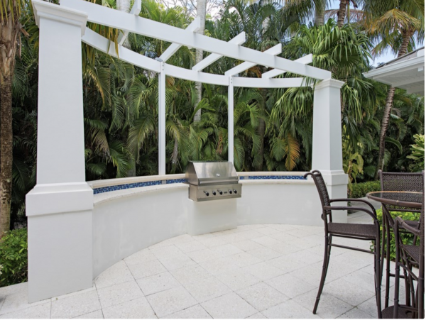 Platinum Four Bedroom Home One Block to the Beach in Naples