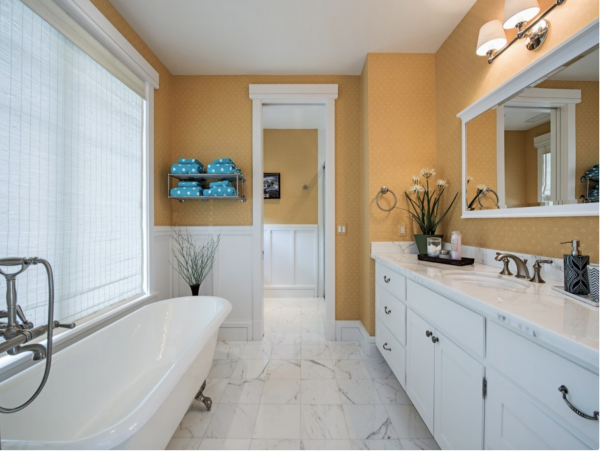 Platinum Four Bedroom Home One Block to the Beach in Naples