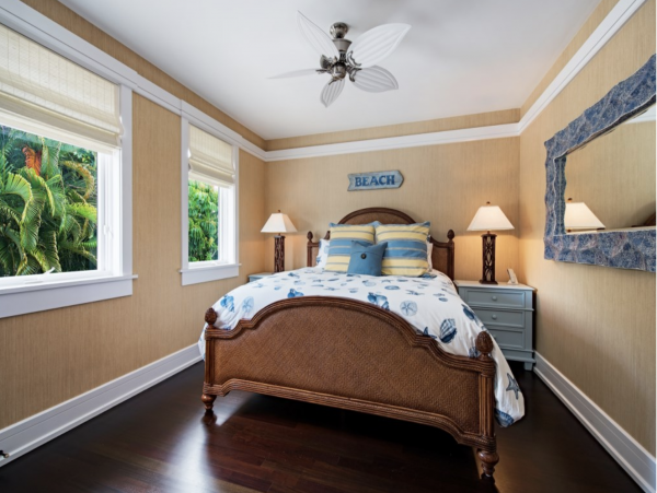 Platinum Four Bedroom Home One Block to the Beach in Naples