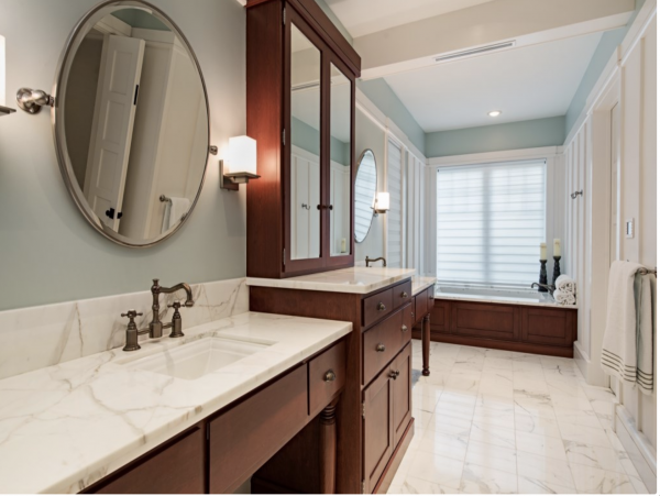 Platinum Four Bedroom Home One Block to the Beach in Naples