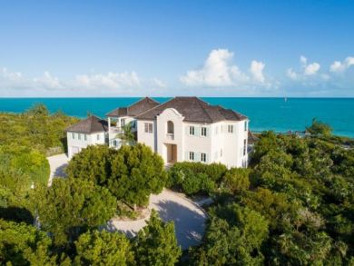 Six Bedroom Vacation Rental Villa with Private Pool