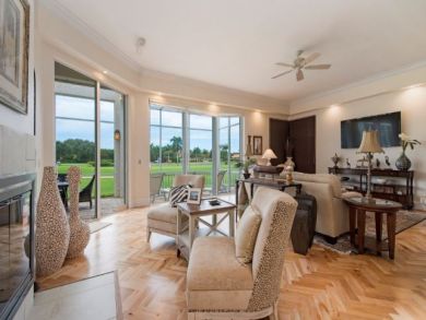 Posh Location in Upscale Naples
