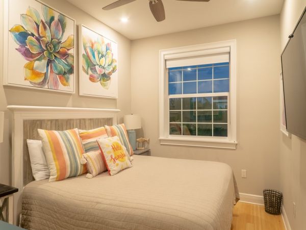Luxury Holmes Beach Six Bedroom Vacation Homes Sleeps 12