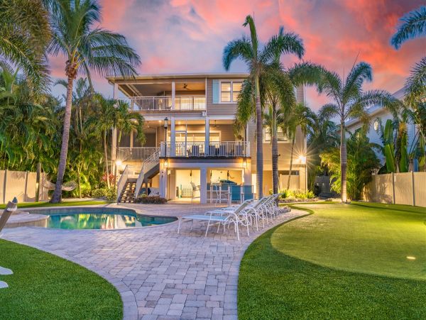 Luxury Canal Front Home Near Anna Maria Beaches - Four Bedroom Pool & Water Views