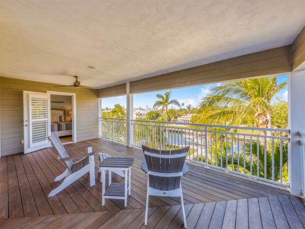Luxury Canal Front Home Near Anna Maria Beaches - Four Bedroom Pool & Water Views