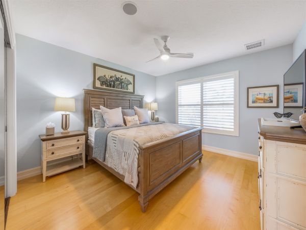 Luxury Canal Front Home Near Anna Maria Beaches - Four Bedroom Pool & Water Views