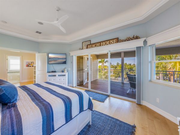 Luxury Canal Front Home Near Anna Maria Beaches - Four Bedroom Pool & Water Views