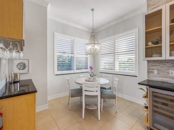 Luxury Canal Front Home Near Anna Maria Beaches - Four Bedroom Pool & Water Views