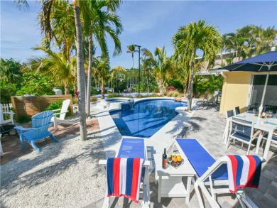 Stunning 3 Bedroom Home Private Pool, Spa, Boat Dock, B.Ball
