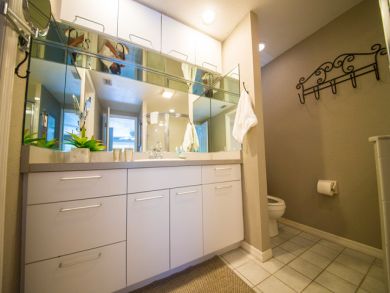Stunning 3 Bedroom Home Private Pool, Spa, Boat Dock, B.Ball