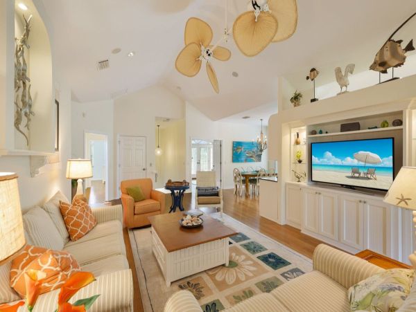 Four Bedroom Island Home Steps from Sugar White Sandy Beach